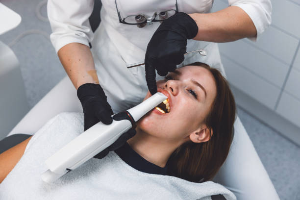 Best Emergency Tooth Extraction in Leadwood, MO
